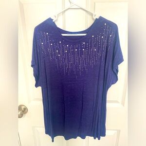 Women’s Apt 9 blouse